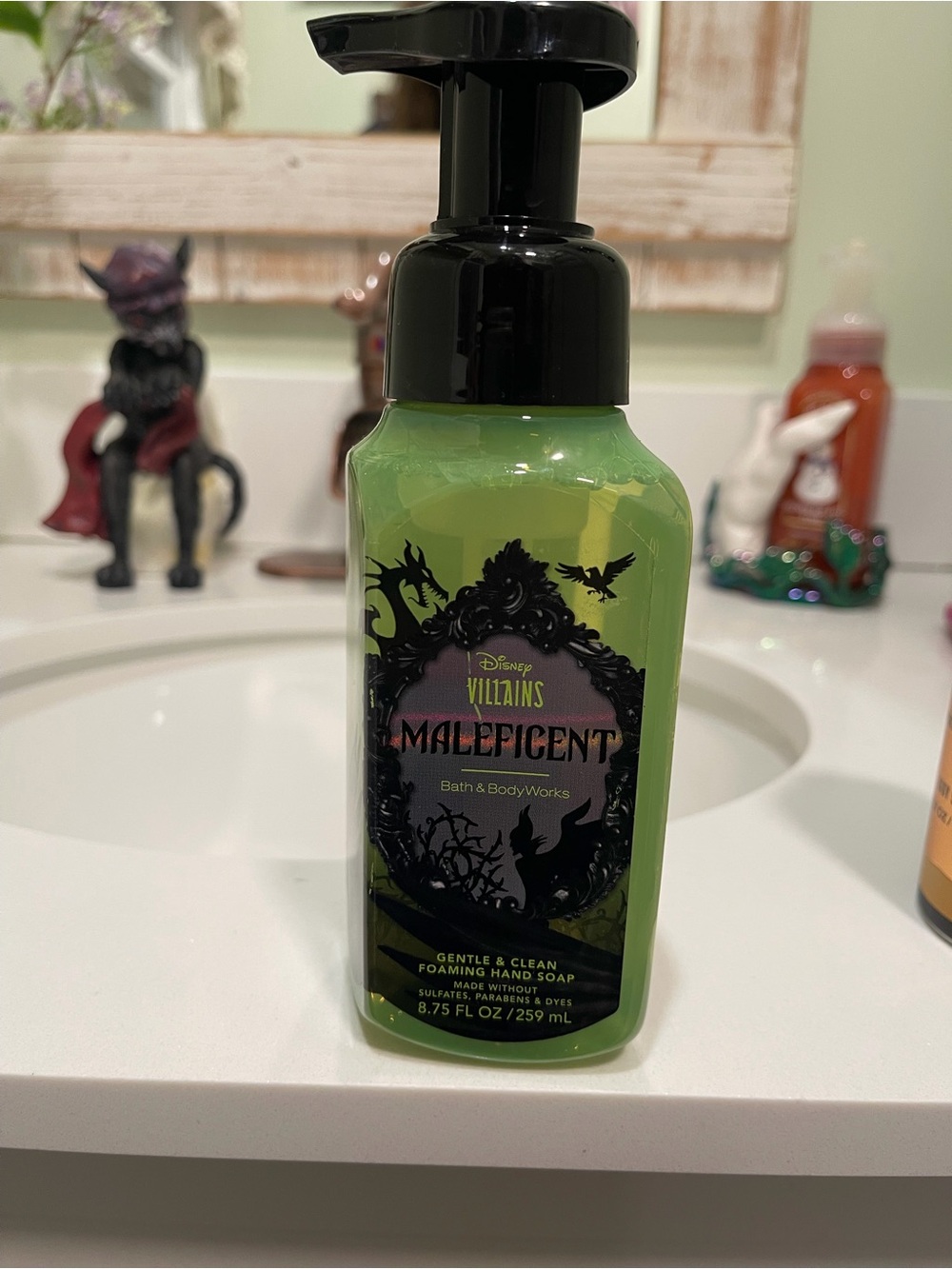 Bath & Body Works Maleficent Foaming Hand Soap - Green & Black